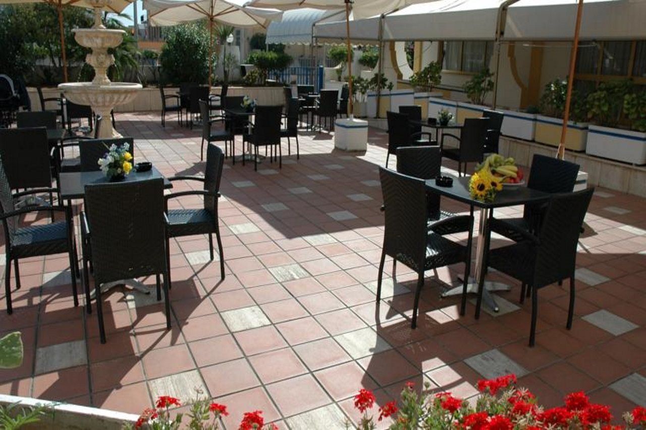 Hotel Grand Dei Cesari 4*